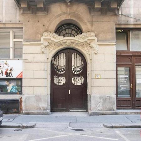 Budapest Revay Apartments מראה חיצוני תמונה